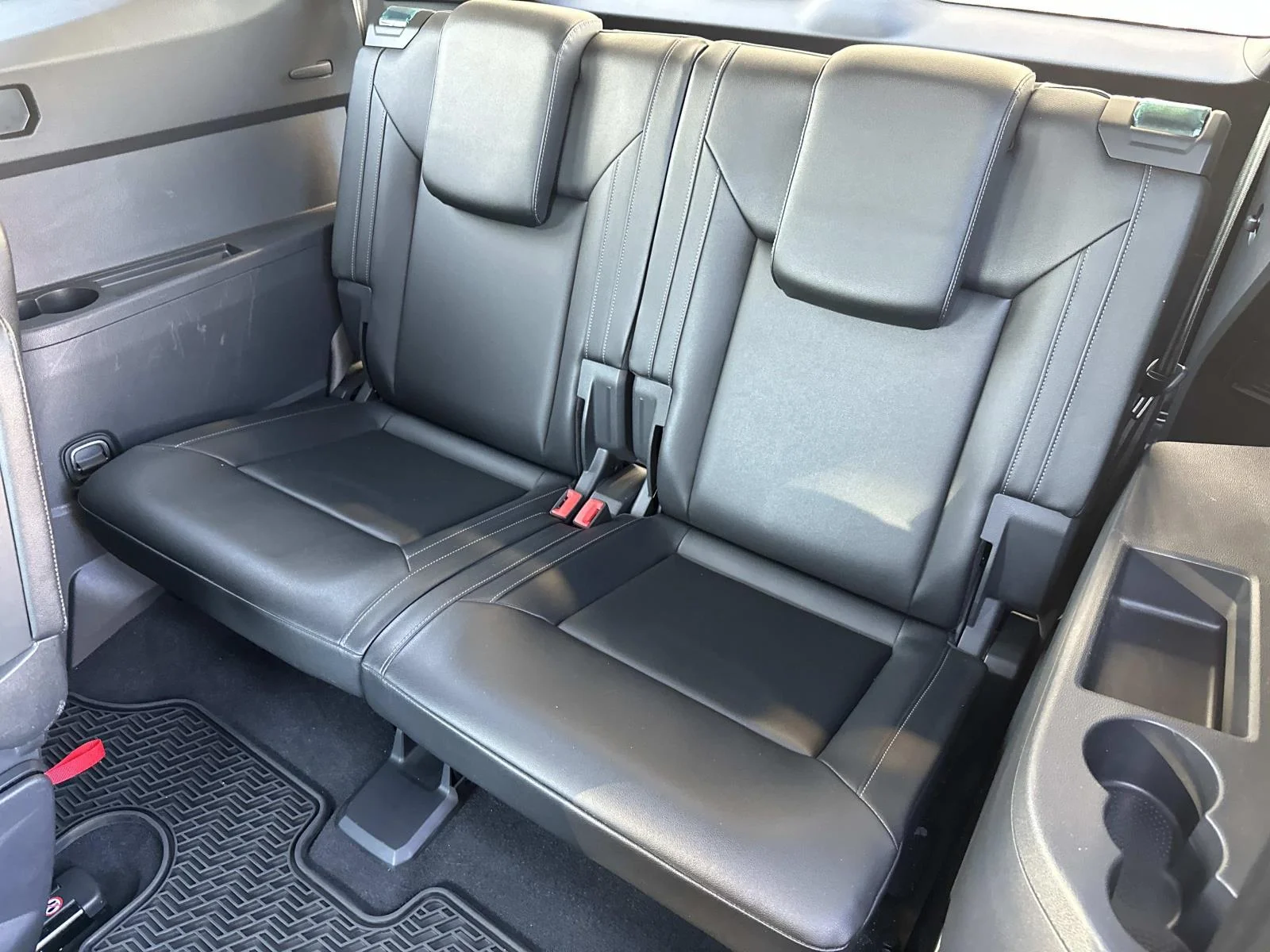 Used 2019 Gray Volkswagen 2.0T SE w/Technology image 11