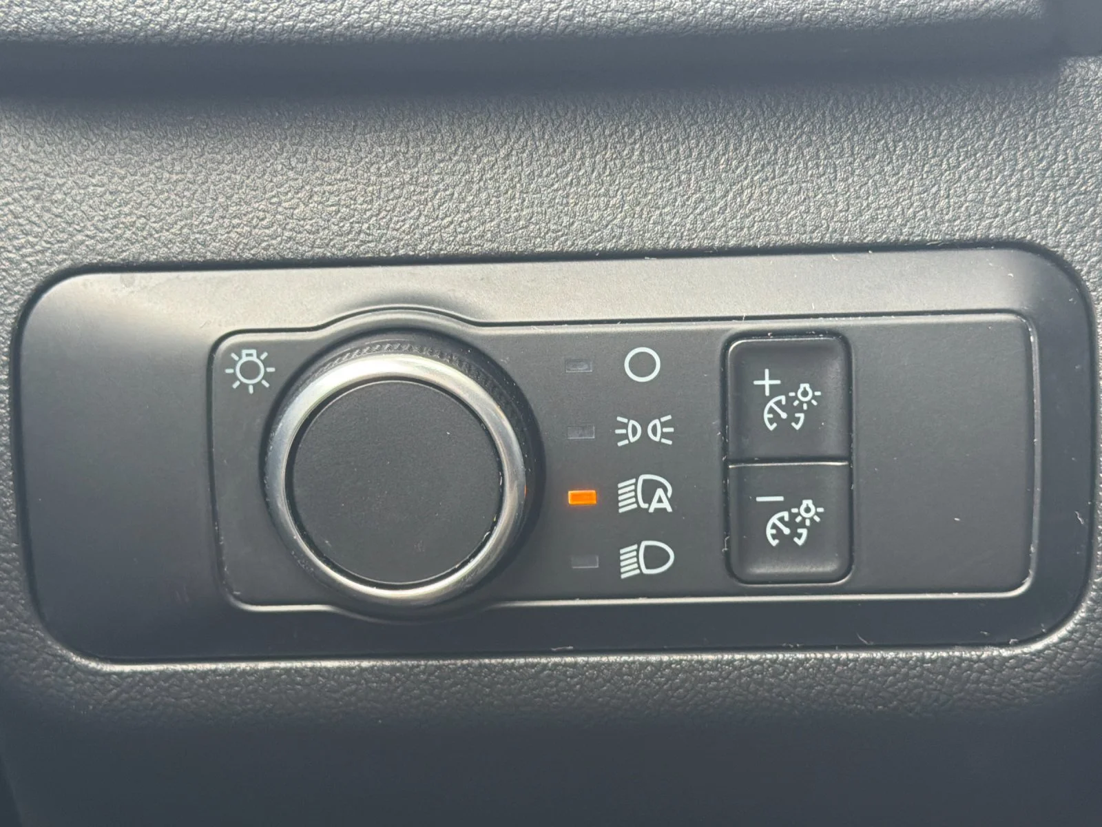 Used 2025 Gray Ford ST-Line image 32