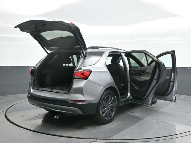 Used 2024 Gray Chevrolet RS image 29