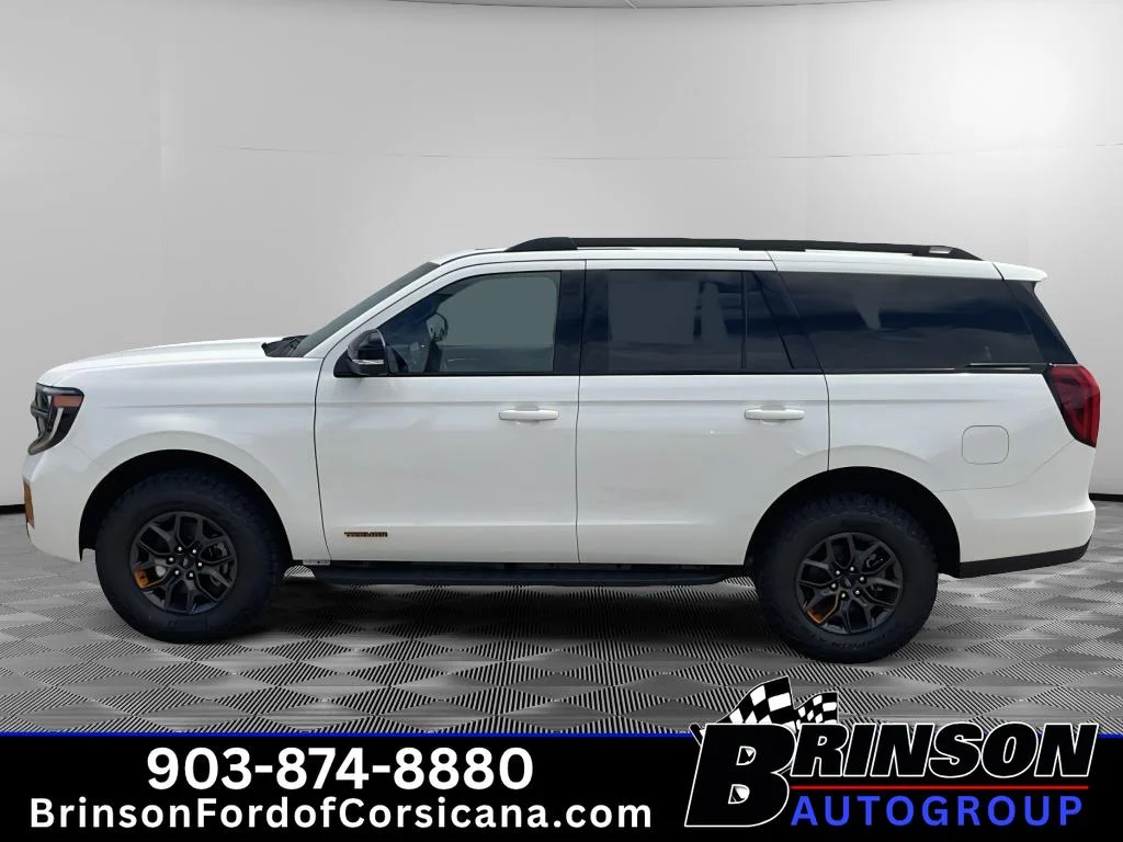 New 2027 Star White Metallic Tri-Coat Ford Tremor® image 3
