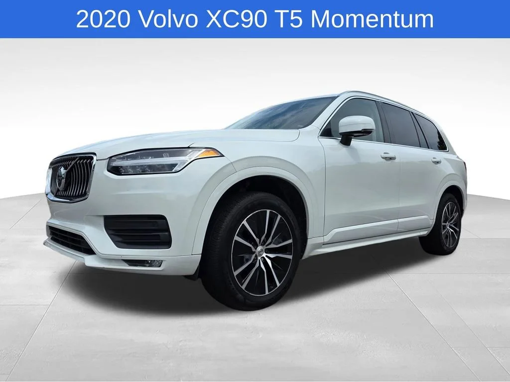 Used 2020 White Volvo T5 Momentum 7 Passenger image 10
