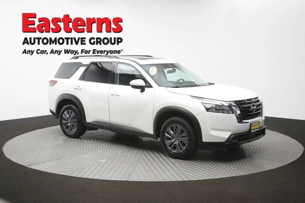 Used 2023 White Nissan SV image 51