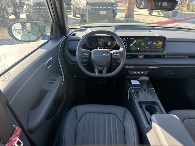 New 2027 Iceberg Green Kia X-Line S image 24