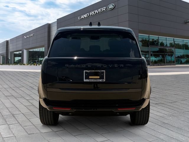 New 2026 Santorini Black Land Rover SE image 4