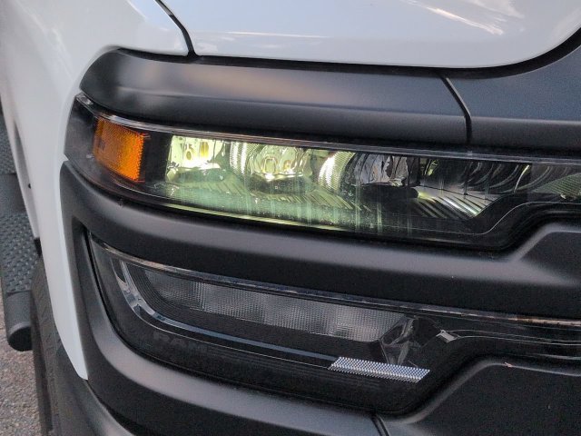 2026 RAM 3500 Tradesman - Photo 10