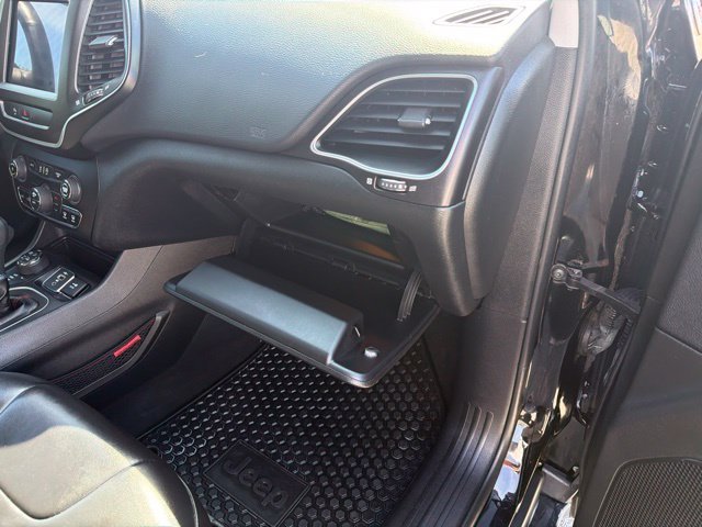 Used 2019 Black Jeep Trailhawk image 37