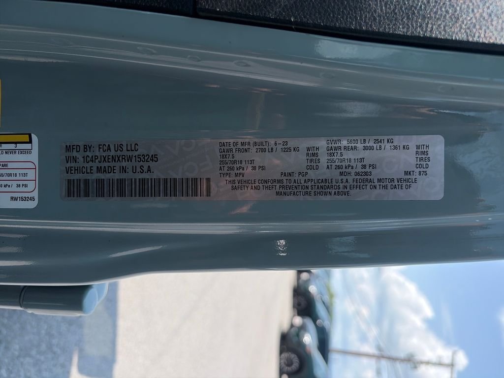 Used 2024 Earl Clearcoat Jeep Sahara image 31