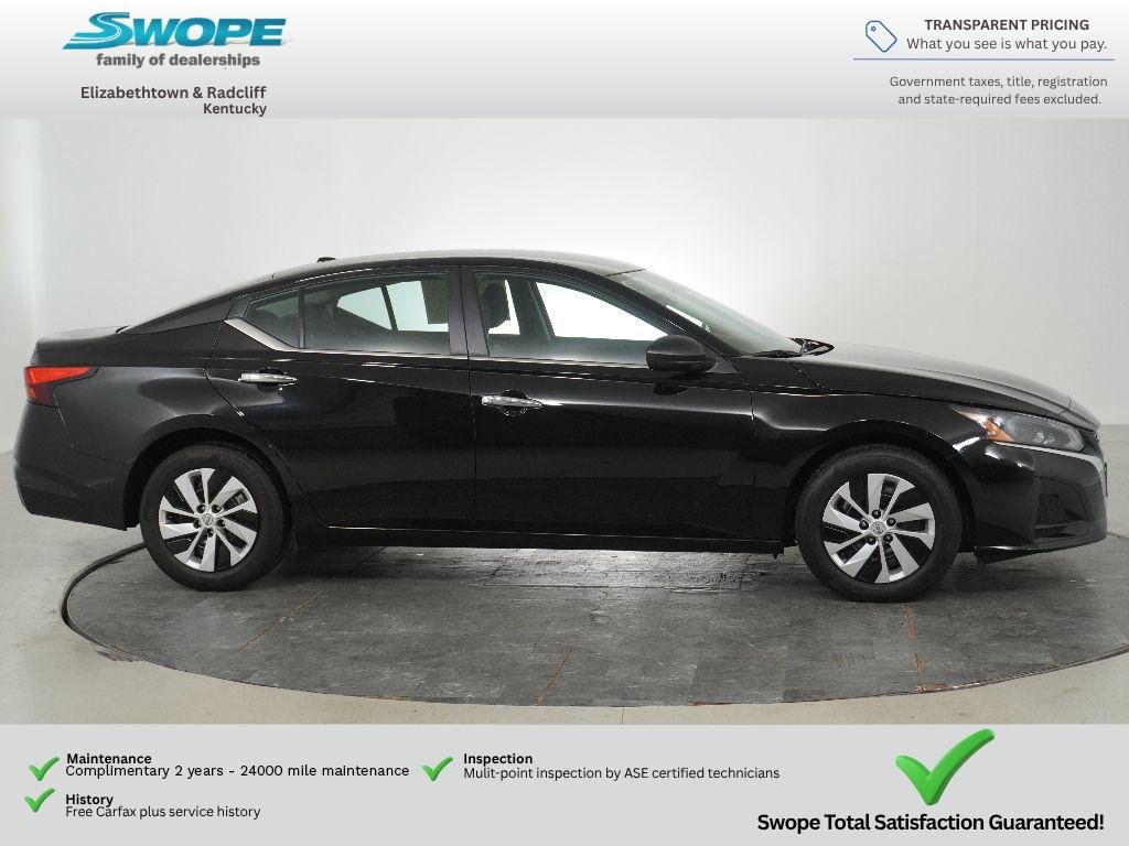 Used 2025 Super Black Nissan S image 3