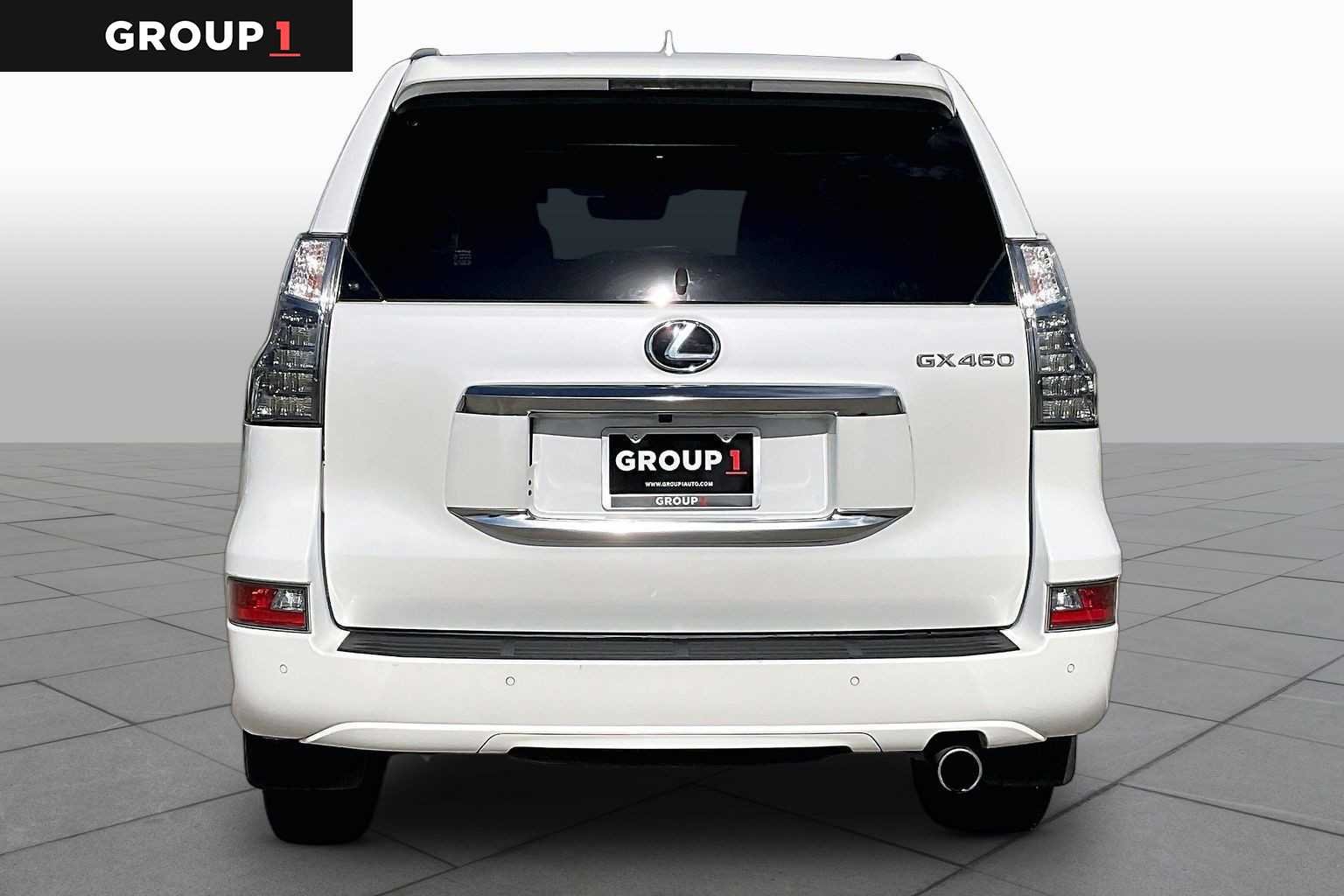 Certified Used 2022 Starfire Pearl Lexus Premium image 5