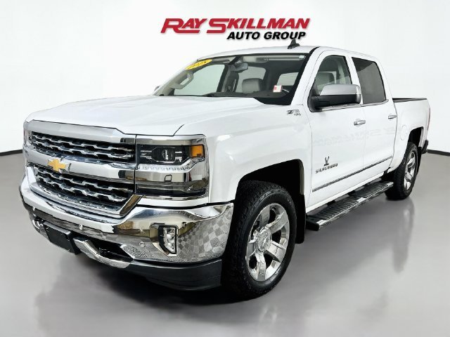 Used 2018 SUMMIT WHITE Chevrolet LTZ image 3