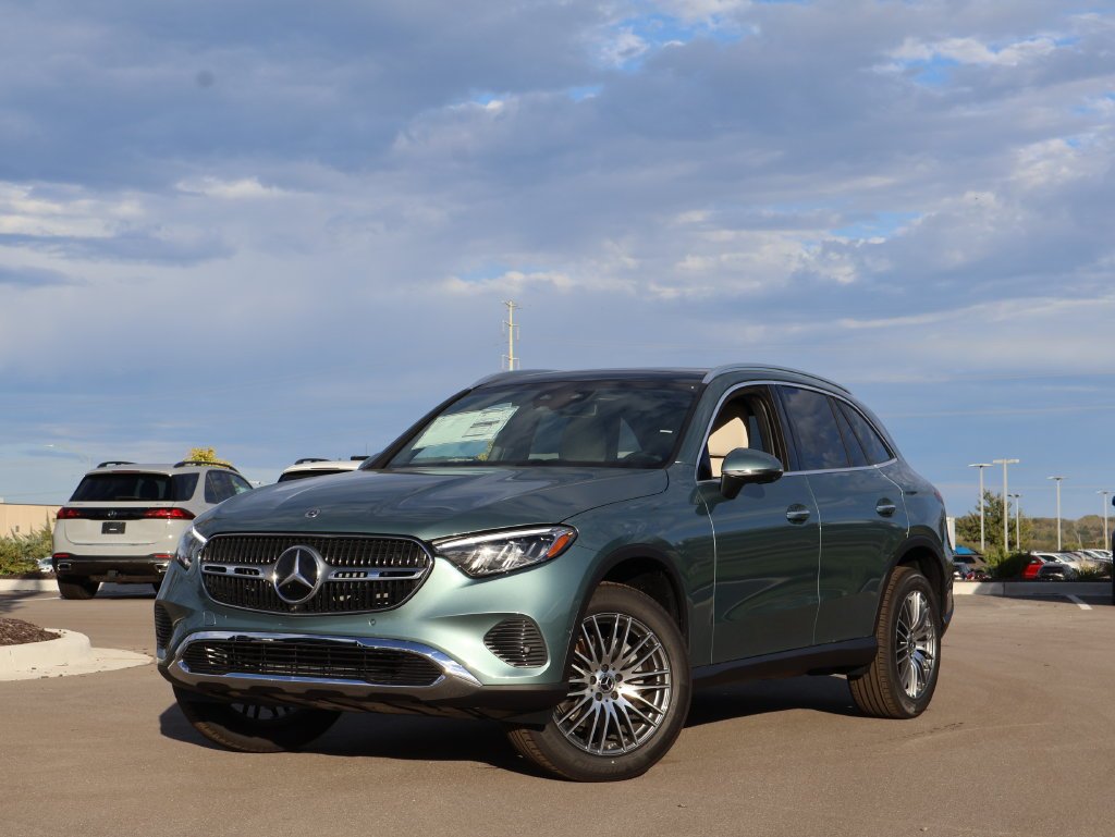 2027 Mercedes-Benz GLC