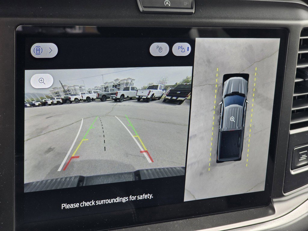 New 2026 Oxford White Ford XLT image 5