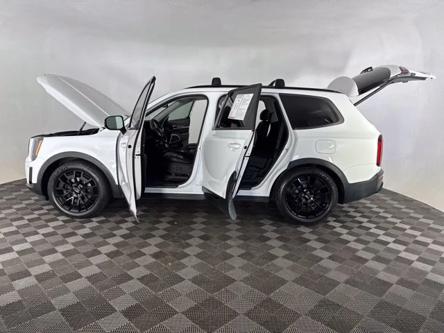 Used 2022 White Kia SX image 12