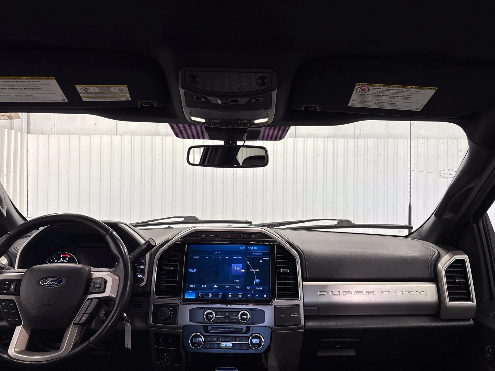 Used 2022 White Ford Lariat image 19