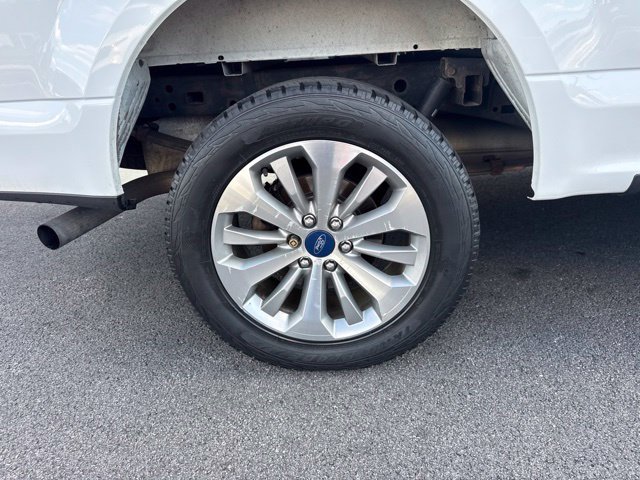 Used 2018 White Ford XL image 10