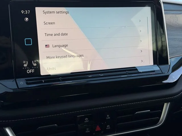 New 2026 White Volkswagen 2.0T SE w/Technology image 14