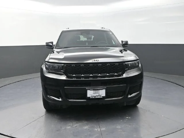 Used 2024 Black Jeep Altitude X image 4