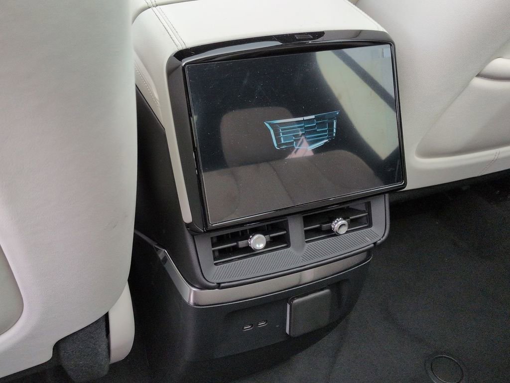 2026 Cadillac VISTIQ Sport - Photo 37