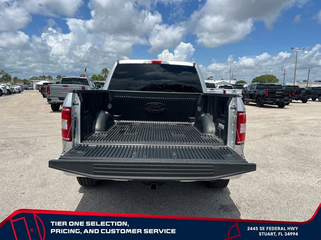 Used 2019  Ford XL image 15
