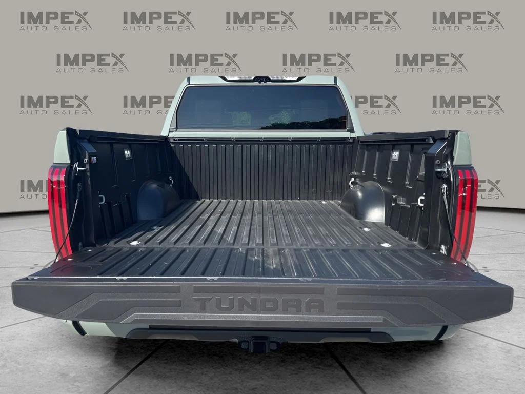 Used 2026  Toyota Platinum image 32