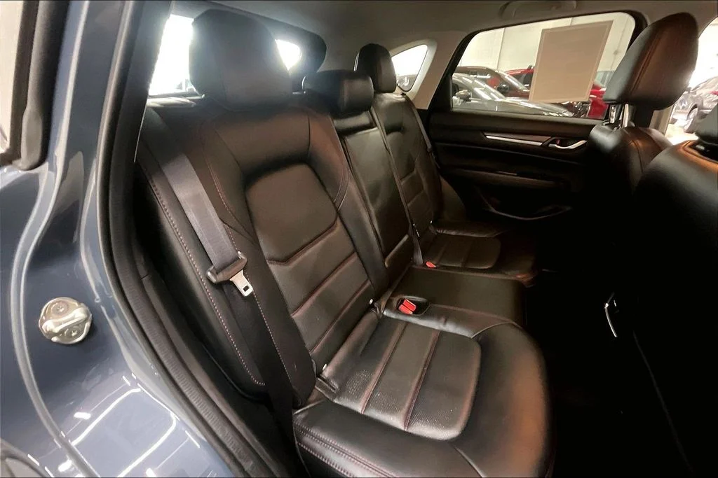 Used 2025 Gray Mazda 2.5 S Carbon Edition image 27