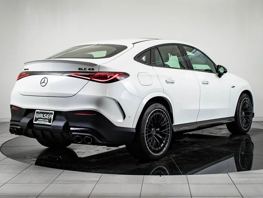 New 2026 Manufaktur Moonlight White Metallic Mercedes-Benz GLC 43 AMG® image 10
