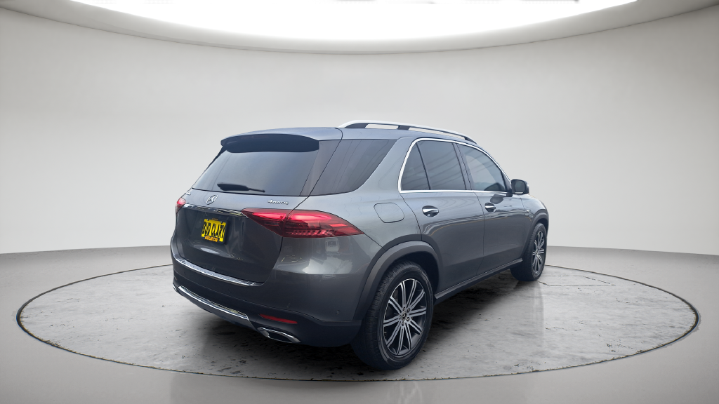 Used 2025  Mercedes-Benz GLE 450e image 5