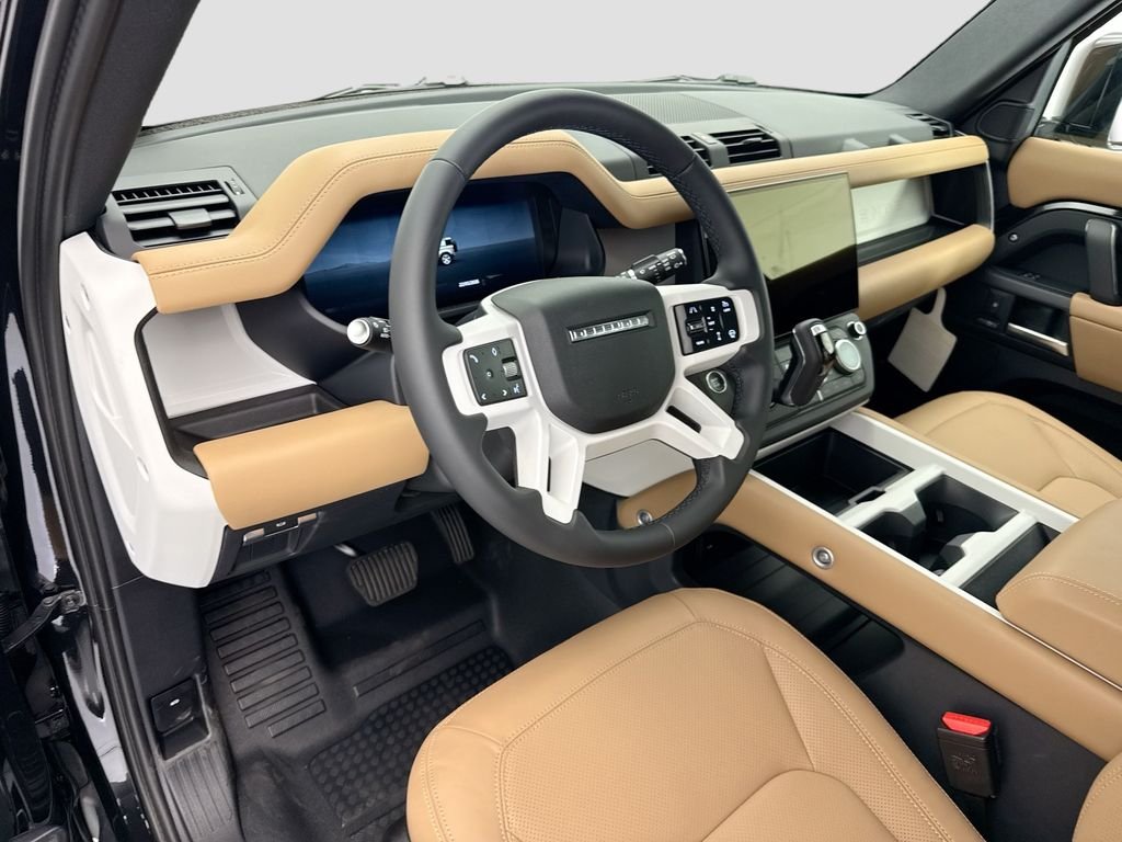 New 2026 Santorini Black Land Rover X-Dynamic SE image 9