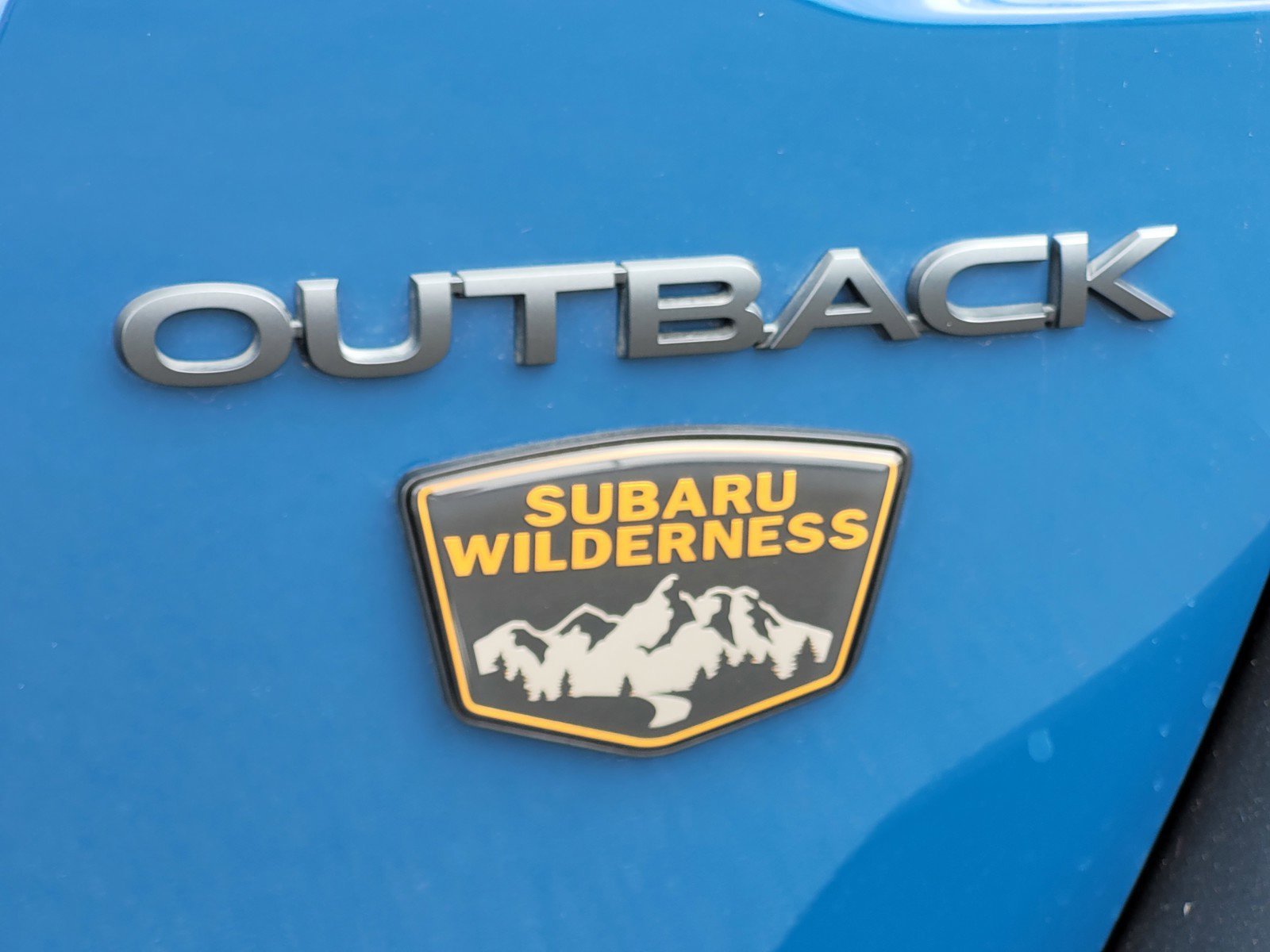 Used 2024 Geyser Blue Subaru Wilderness image 10