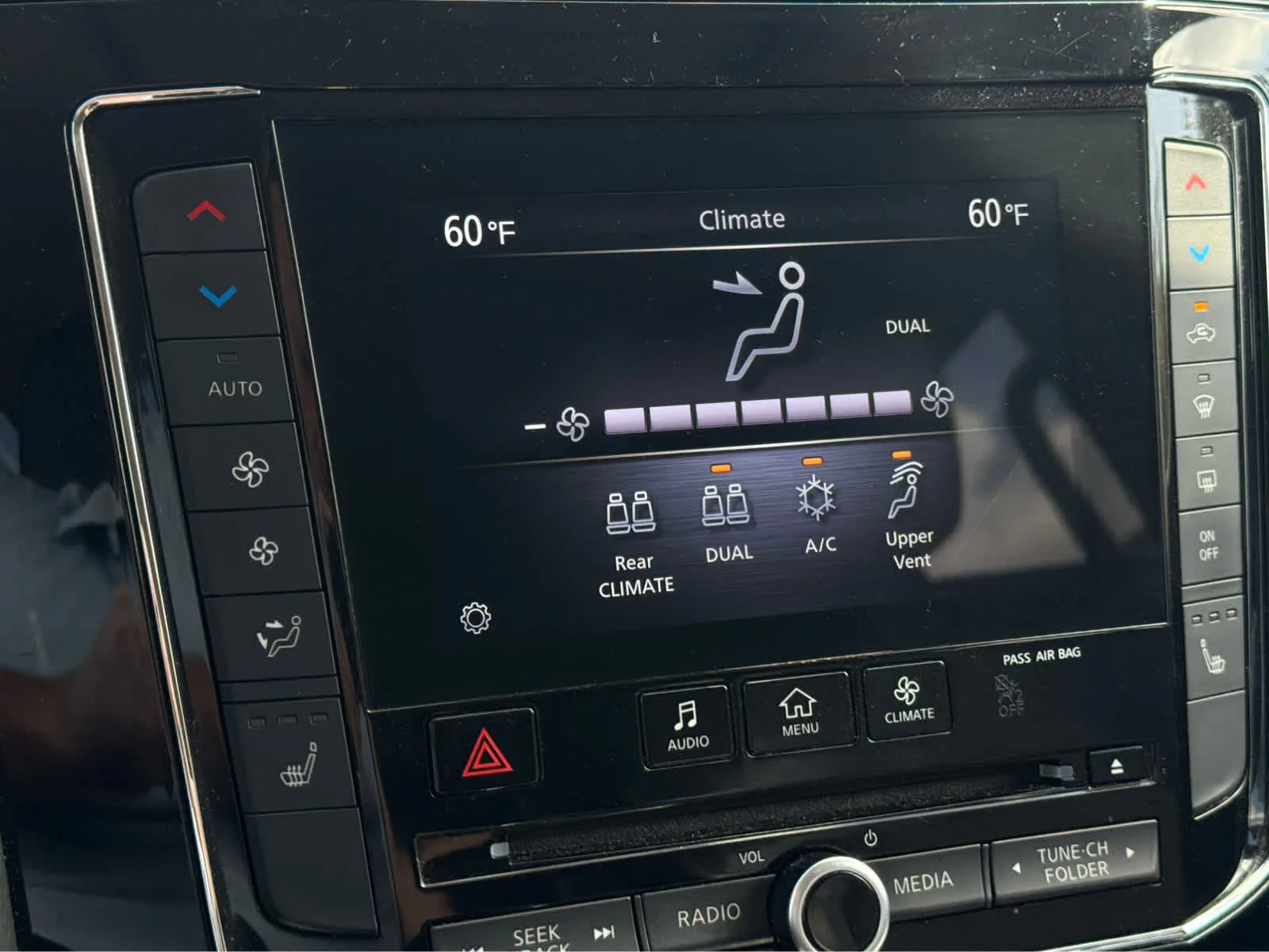 Used 2020 Black Obsidian INFINITI LUXE image 17