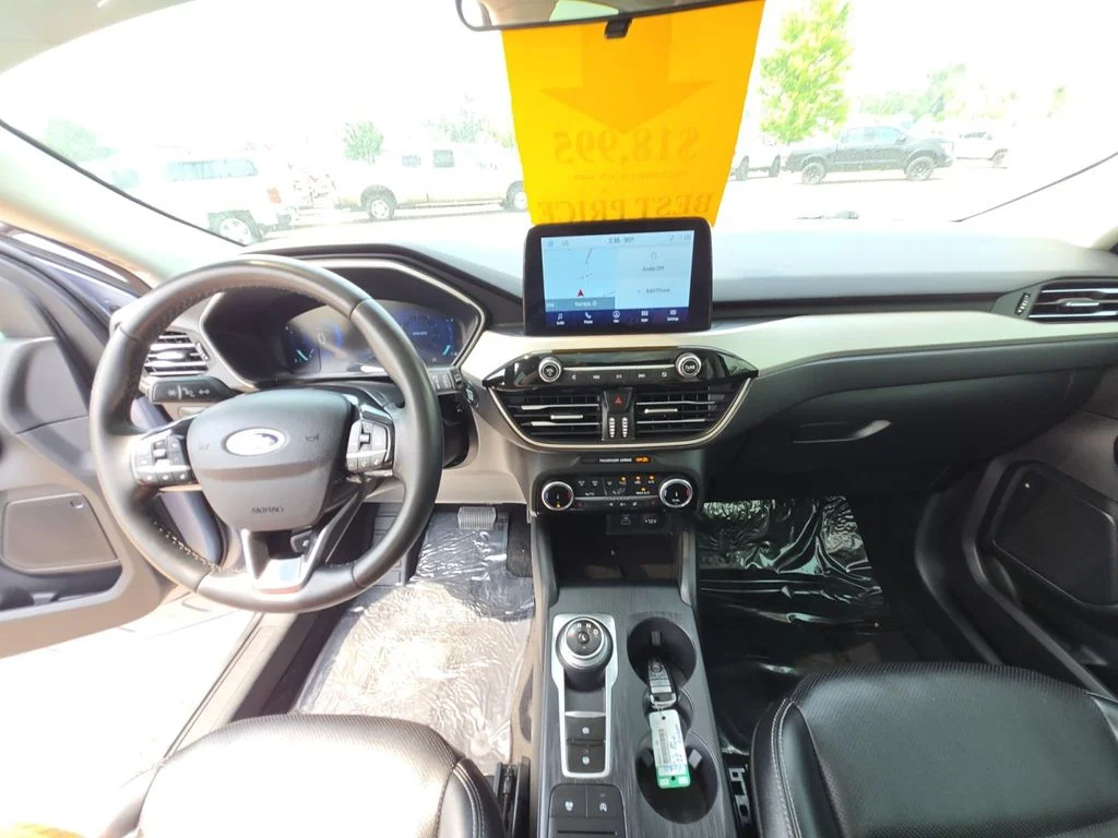 Used 2022 Blue Ford SEL image 21