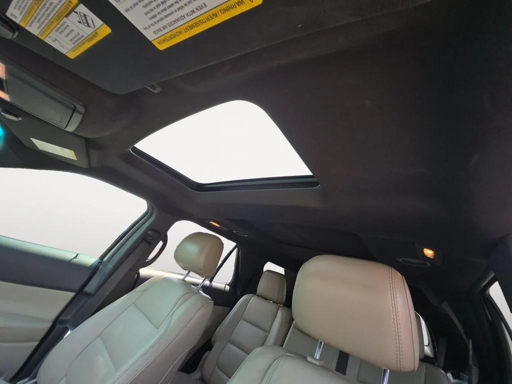 Used 2012 White Ford XLT image 12