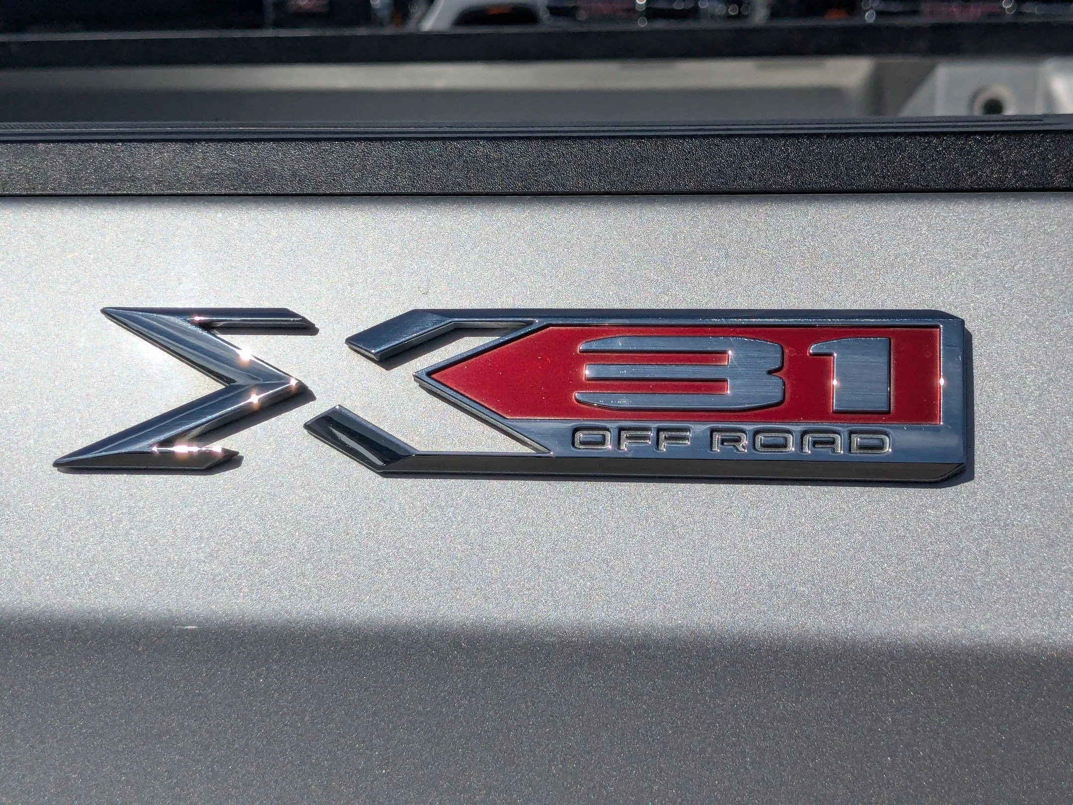 Used 2021 Quicksilver Metallic GMC Elevation image 14