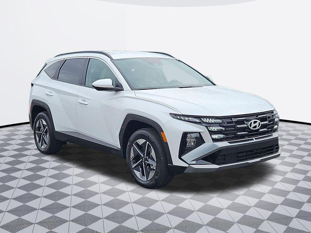 New 2026 White Hyundai SEL AWD image 8