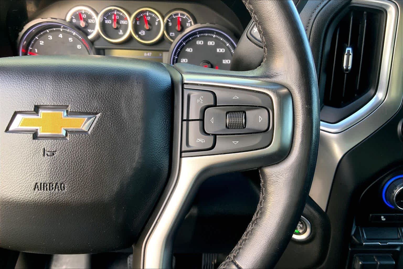 Used 2021 Shadow Gray Metallic Chevrolet LT image 25