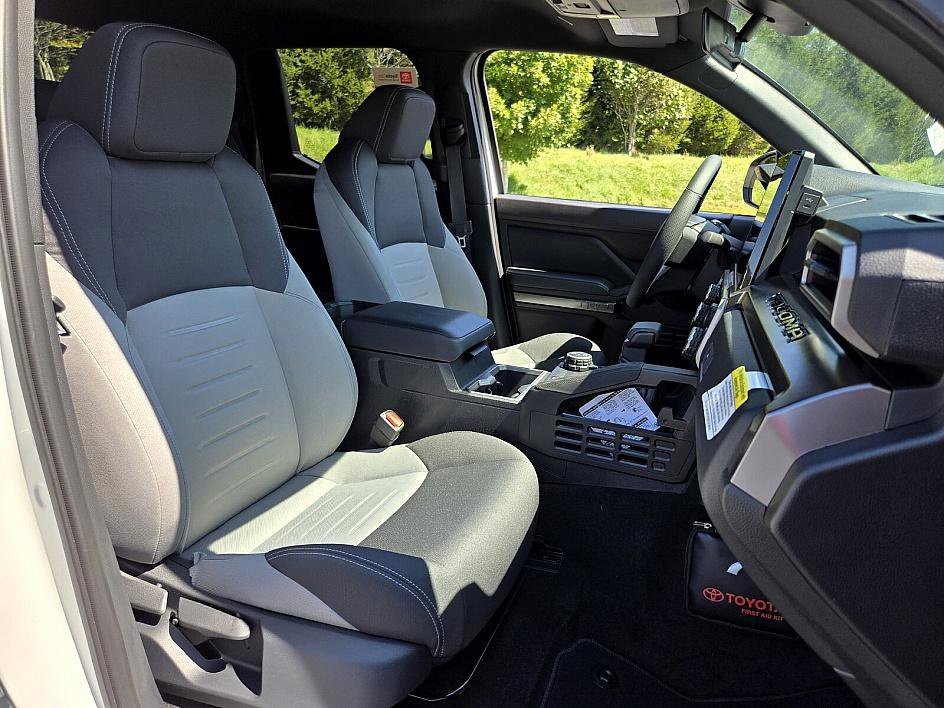 2025 Toyota Tacoma TRD Off Road - Photo 17