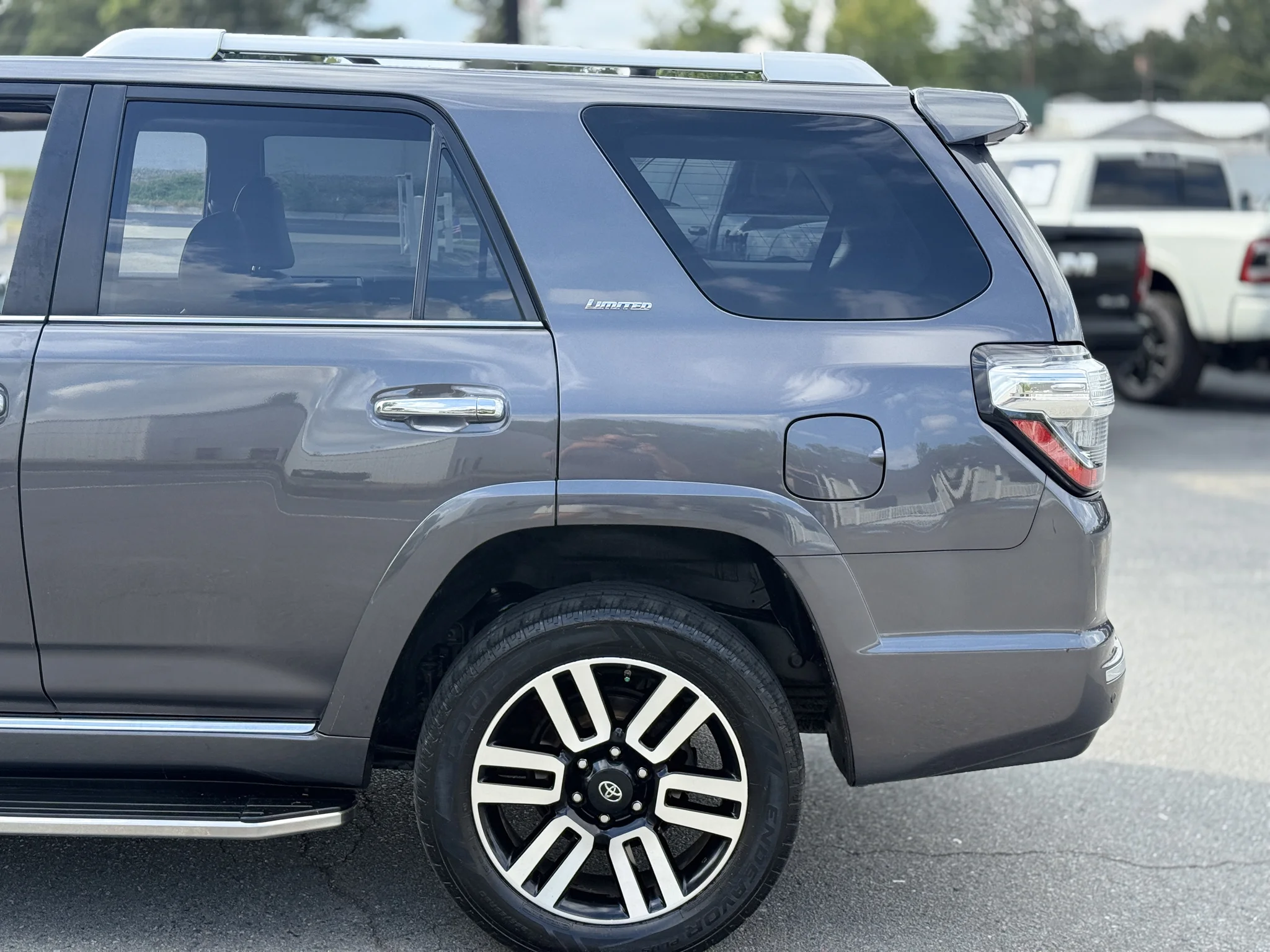 Used 2018 Magnetic Gray Metallic Toyota Limited image 6