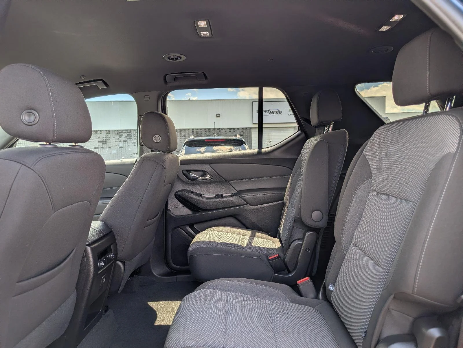 Used 2023 Northsky Blue Metallic Chevrolet LT Cloth image 13