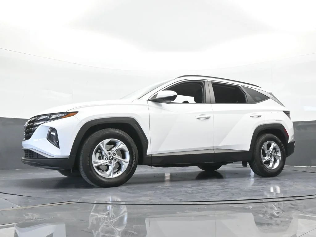 Used 2024 White Pearl Hyundai SEL image 54