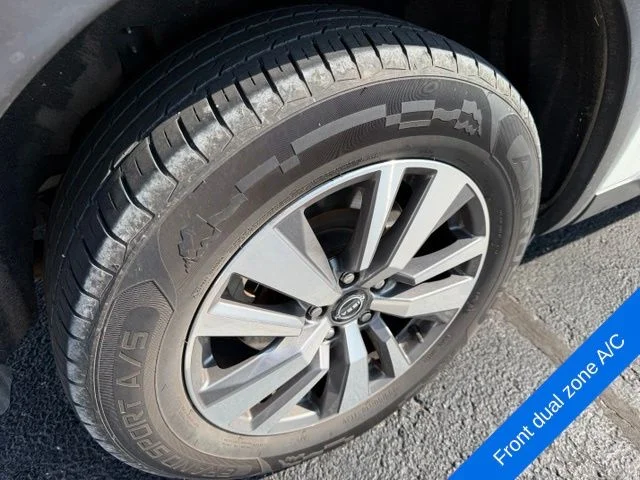 Used 2023 White Nissan SL image 6
