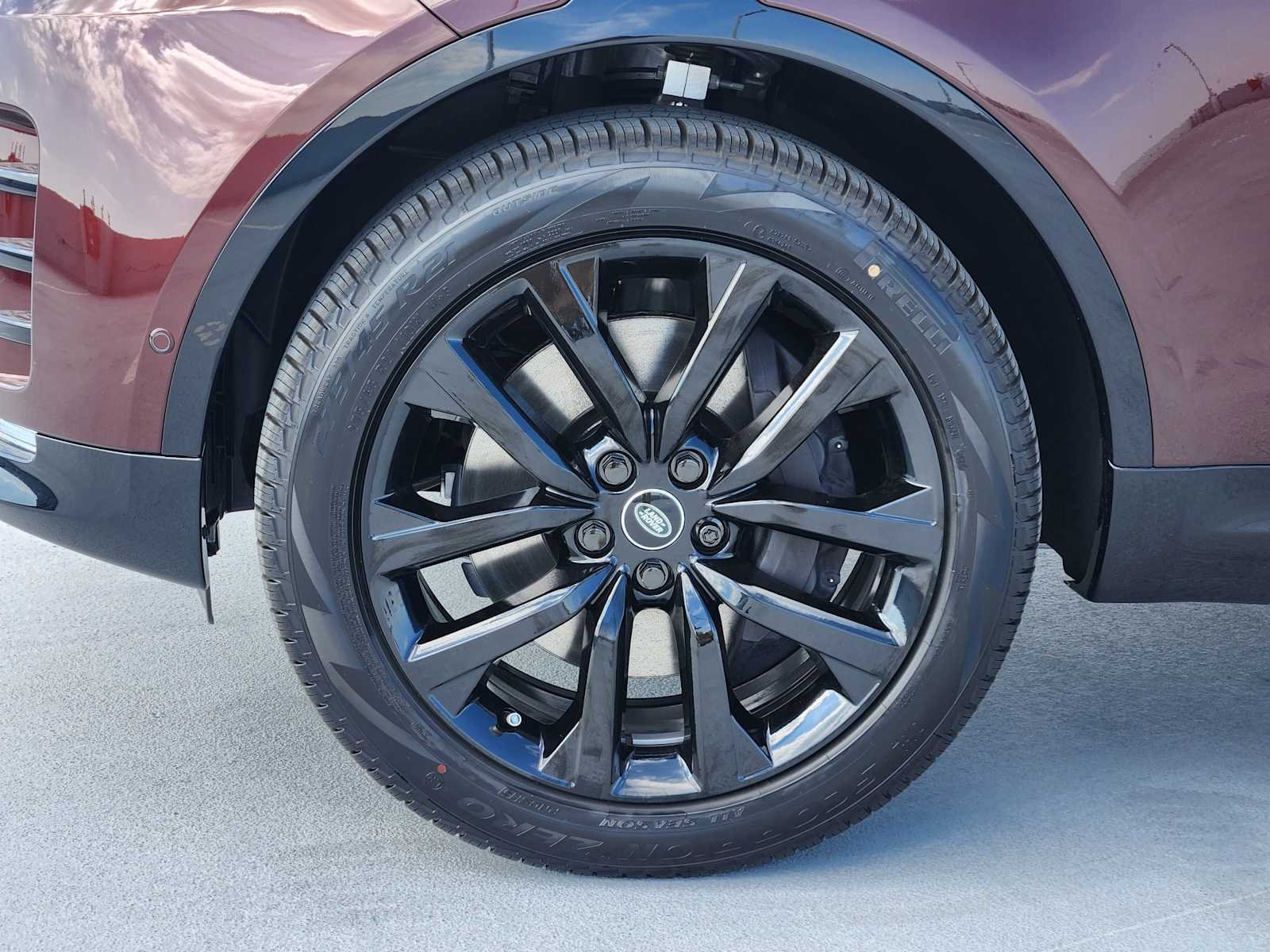 2026 Land Rover Discovery Gemini Edition - Photo 10