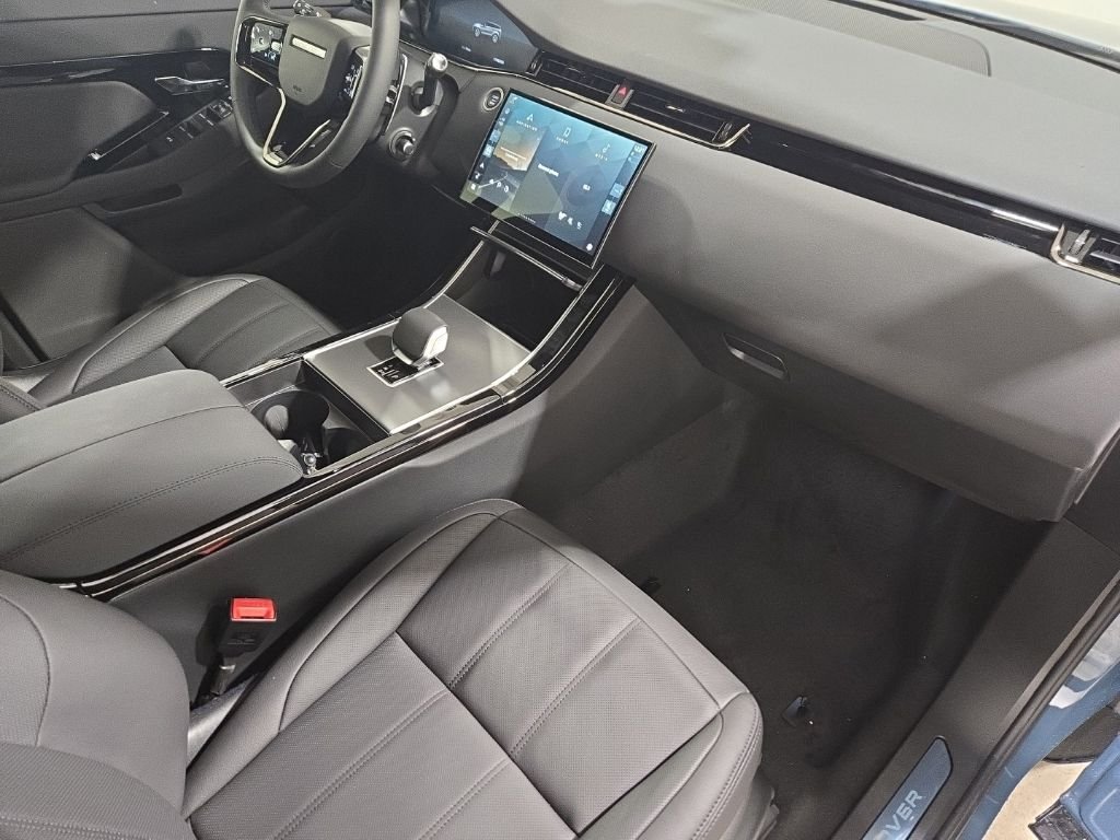 New 2026 Tribeca Blue Land Rover S image 21