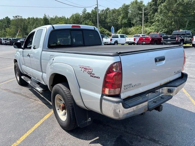 Used 2007  Toyota Base image 6