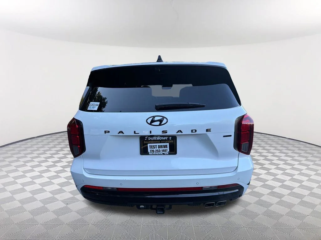 Used 2025 White Hyundai Calligraphy Night Edition image 6
