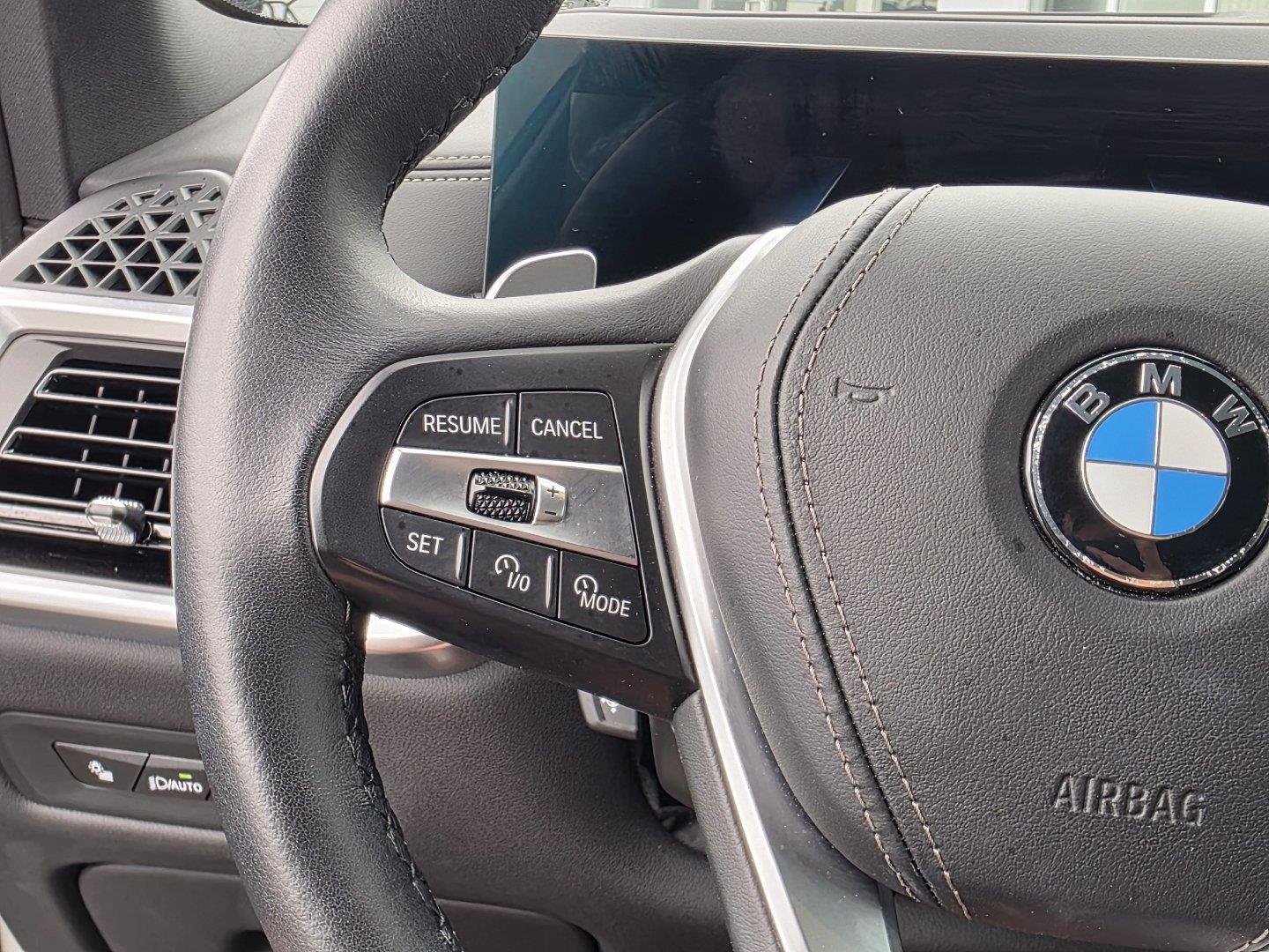 Used 2026  BMW sDrive40i image 12