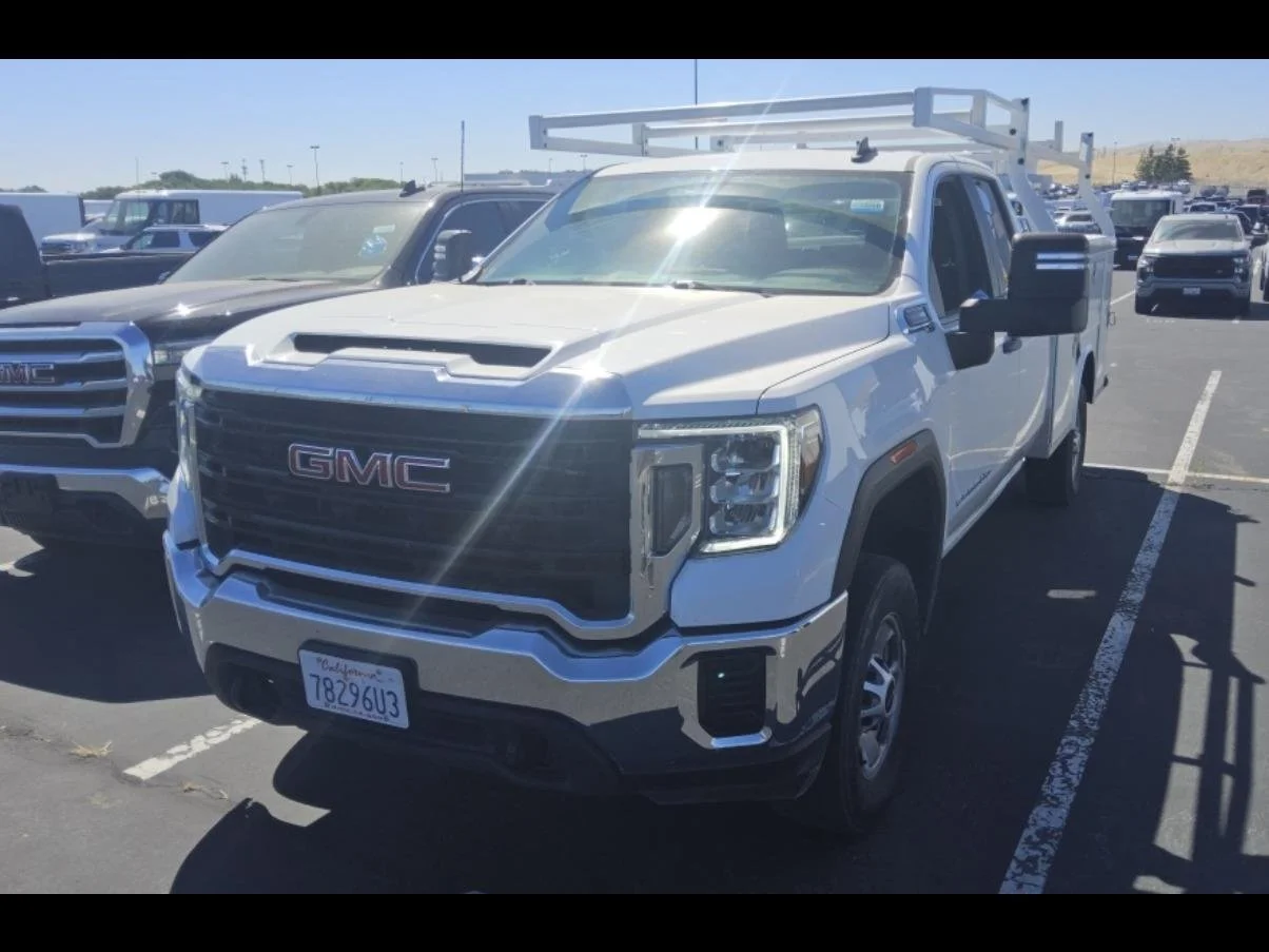 Used 2023 SUMMIT WHITE GMC Pro image 1