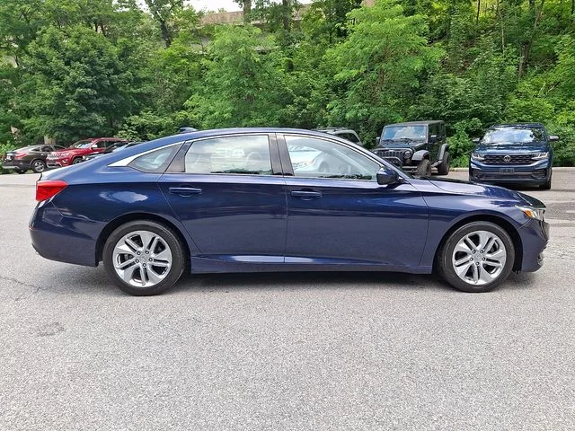 Used 2018 Blue Honda LX image 9