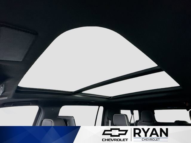 2026 Chevrolet Suburban Premier - Photo 23