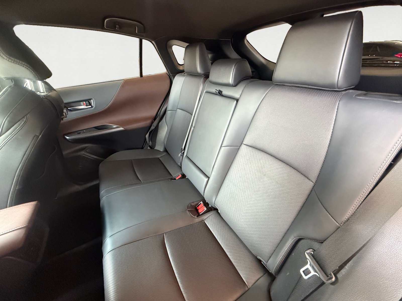 Used 2021 Blizzard Pearl Toyota Limited image 13