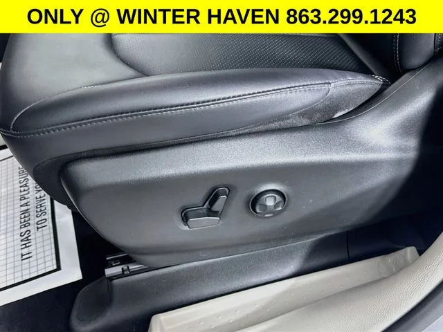 Used 2024 Silver Chrysler Touring L image 18